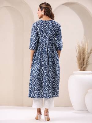 Janasya women's blue pure cotton floral printed a-line kurta 4