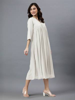 Janasya women's off white dobby chiffon self design flared kurta 2