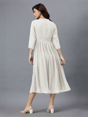Janasya women's off white dobby chiffon self design flared kurta 3