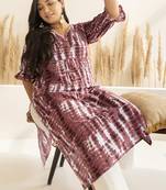Janasya women's plus size light brown pure cotton tie-dye printed straight kurta