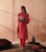 Dark pink straight fit chanderi kurta set with dupatta 