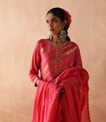 Pink silk jacquard kurta set with dupatta