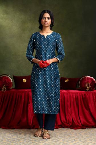 Blue Straight fit chanderi suit kurta pant with dupatta set