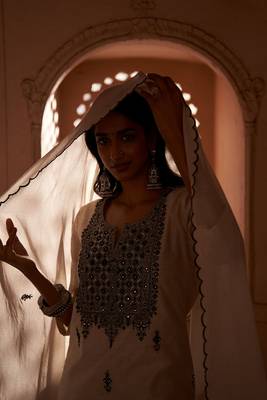 White cotton chanderi kurta pant with dupatta 5