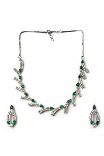 silver-plated ad jewelry set for women     perfect gift for all occasions green color