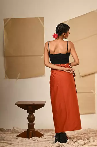 Reversible drape skirt