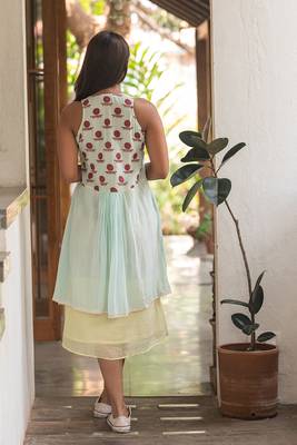 Sleeveless layered dress 2