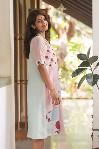 Notch collared dress