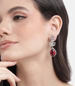 Styslish red water drop earrings