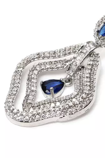 Exquisite blue ad leaf earrings