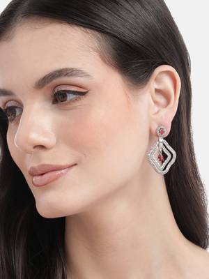 Exquisite red ad leaf earrings 1
