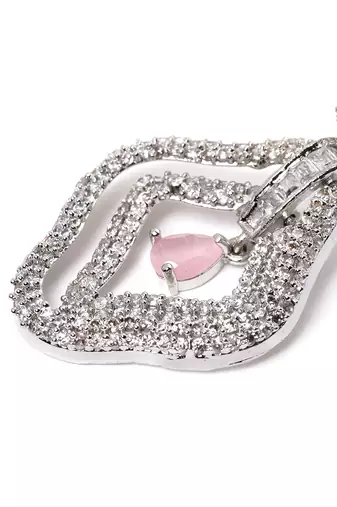 Exquisite pink ad leaf earrings