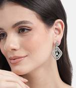 Exquisite turquoise ad leaf earrings