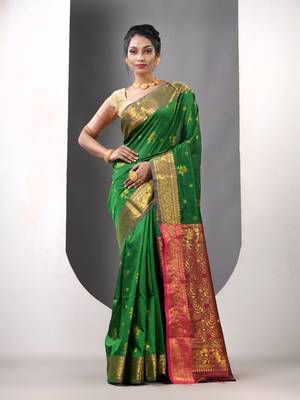 Green floral motifs silk saree with zari borders 1