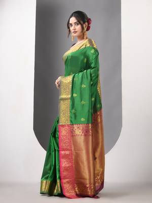Green floral motifs silk saree with zari borders 2