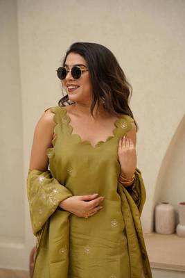Mehendi Magic Chinon Silk Kurta Pant Set with Graceful Dupatta Stitched 3