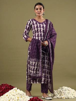 Women's floral printed knee length kurti and pant set with printed cotton dupatta 1