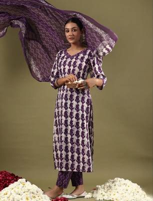 Women's floral printed knee length kurti and pant set with printed cotton dupatta 3