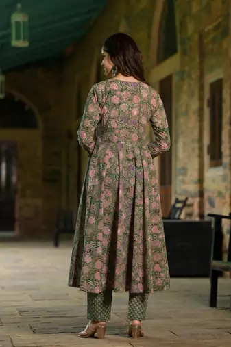 Women's Floral Printed Rayon Kurti and Pant Set with Dupatta Stitched