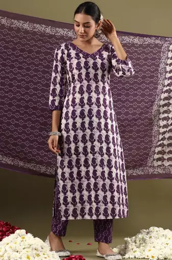 Women's floral printed knee length kurti and pant set with printed cotton dupatta