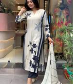 Elegant Floral Muslin Kurta Pant Set with Matching Dupatta Stitched