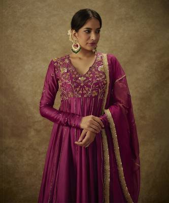 Gul mgenta hand woven chanderi slik anarkali set with zardozi embrodiery 5