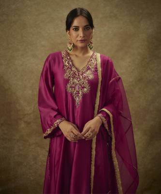 Roop magenta hand woven chanderi slik kali suit set with zardozi embrodiery 5