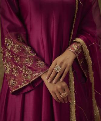 Sahar magenta hand woven chanderi slik anarkali set with zardozi embrodiery 5