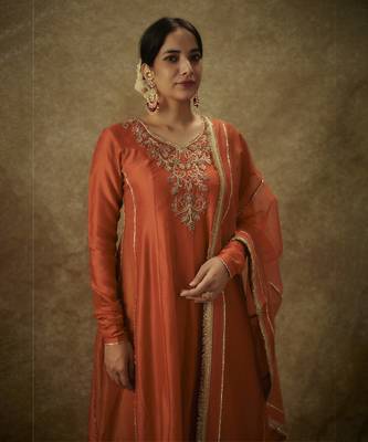 Haya orange hand woven chanderi slik semi anarkali set with zardozi embrodiery 1