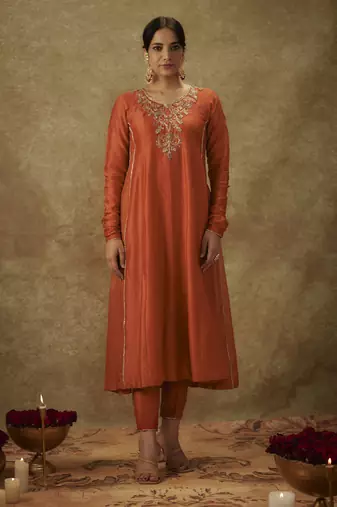 Haya orange hand woven chanderi slik semi anarkali set with zardozi embrodiery