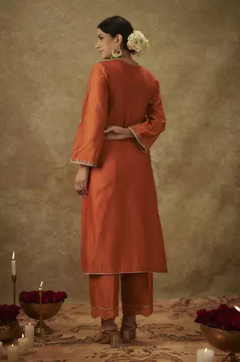 Gulyaz orange hand woven chanderi slik suit set with zardozi embrodiery