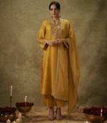 Aira yellow hand woven chanderi slik suit set with zardozi embrodiery