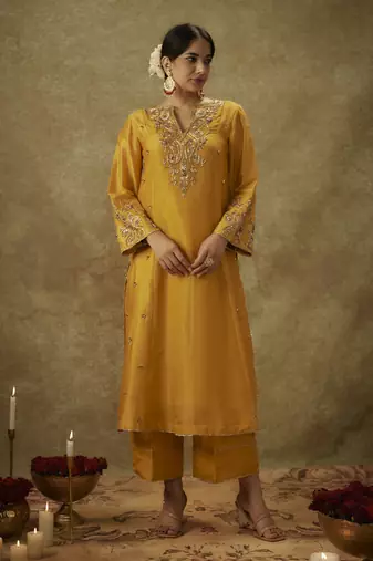 Aira yellow hand woven chanderi slik suit set with zardozi embrodiery