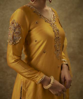 Dilara yellow hand woven chanderi slik suit set with zardozi embrodiery 3