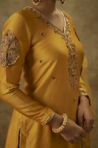 Dilara yellow hand woven chanderi slik suit set with zardozi embrodiery