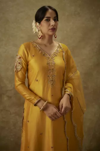 Dilara yellow hand woven chanderi slik suit set with zardozi embrodiery