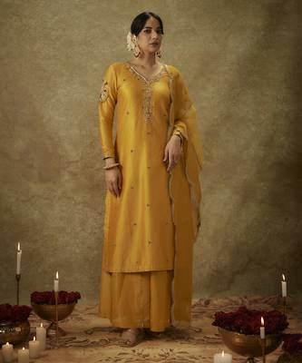 Dilara yellow hand woven chanderi slik suit set with zardozi embrodiery 5