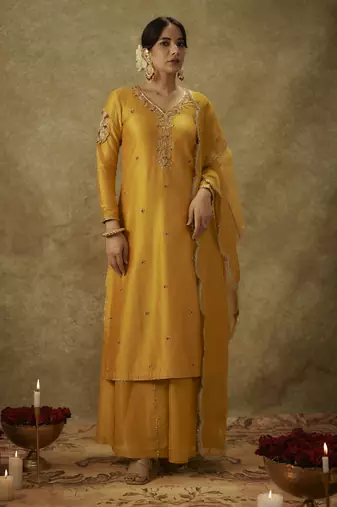 Dilara yellow hand woven chanderi slik suit set with zardozi embrodiery