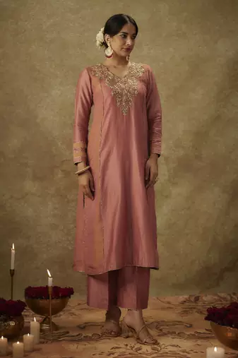 Raisa blush pink hand woven chanderi slik suit set with zardozi embrodiery.