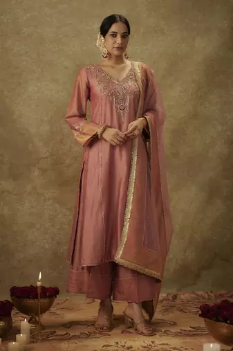 Rea blush pink hand woven chanderi slik suit set with zardozi embrodiery.