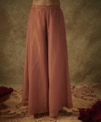 Ara blush pink hand woven chanderi slik suit set with zardozi embrodiery. 3