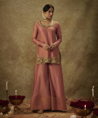 Erva blush pink hand woven chanderi slik sharara set with zardozi embrodiery. 1