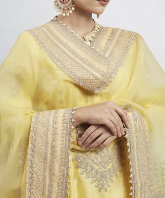 Naazira daffodil yellow kurta set 2