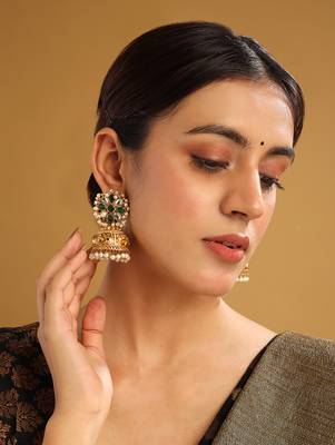 Gold-plated green kundan jhumkas with pearls work – perfect for any occasion 2