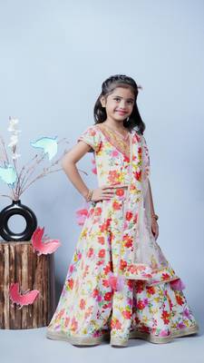 White Lengha Choli With Flower Printed 2