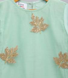 Leaf embroidered kurta pants with embroidered net dupatta