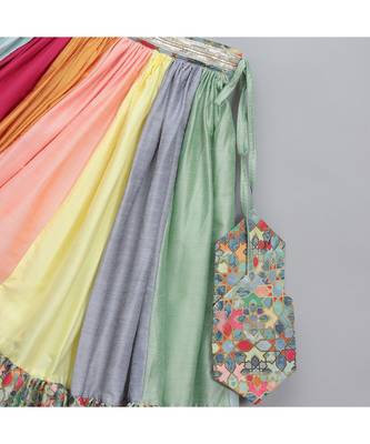 Kaliedoscope print lehnga set with attached dupatta 2