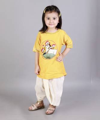 Pichwai embroidered kurta dhoti 1