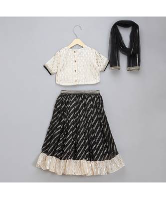 Offwhite black embroidered chanderi lehnga set 3
