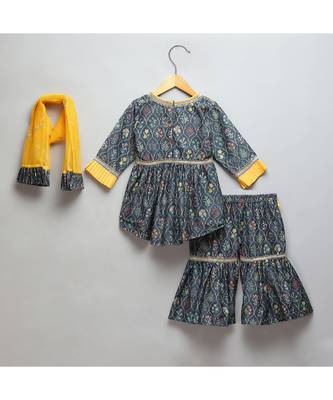 Black printed high low sharara set 3
